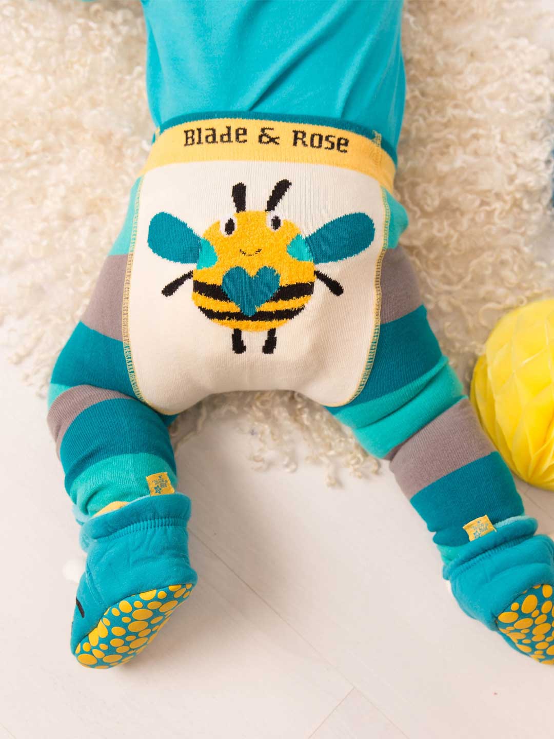 Buzzy Bee Leggings Modelled